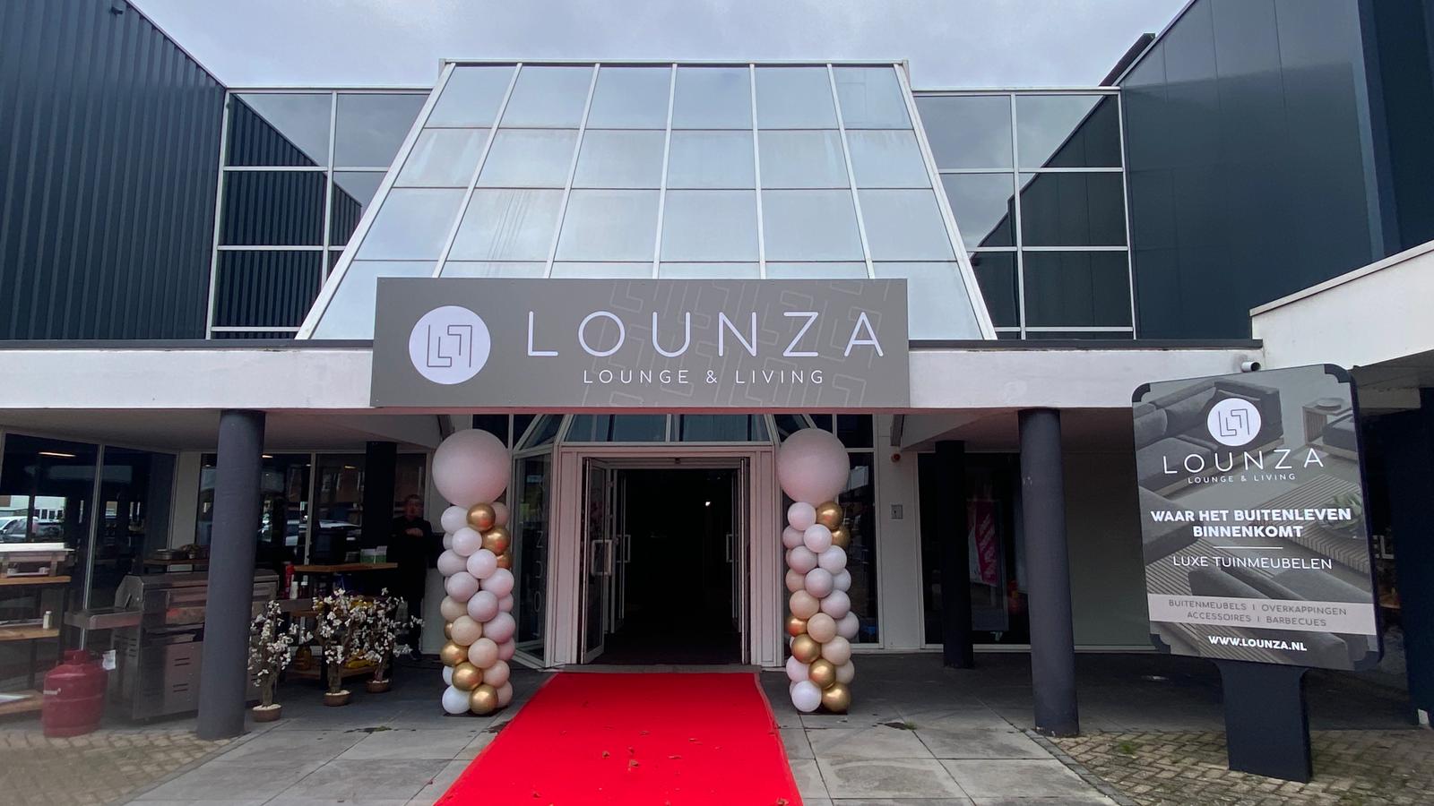 Showroom Lounza Lounge & Living